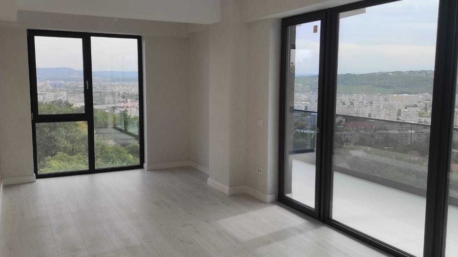brasadas.com vinde ap NOU cu 3 camere - Copou. - Poză 1