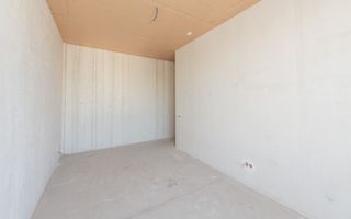 Vânzare, penthouse, 3 camere + living, strada Calea Ieşilor, Sculeni - Poză 8