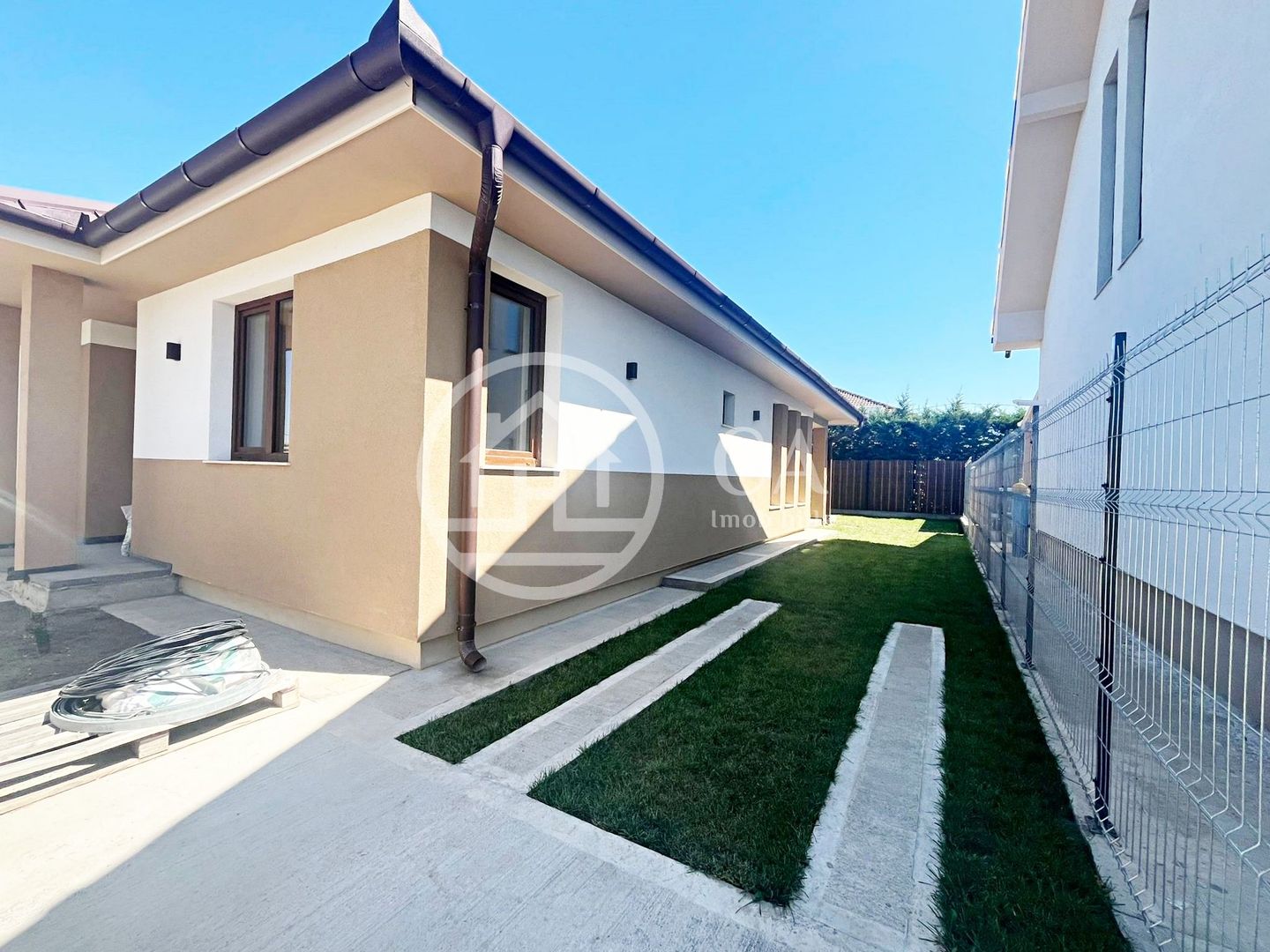 Casă de vânzare cu 3 camere in Cihei, Bihor - Poză 3