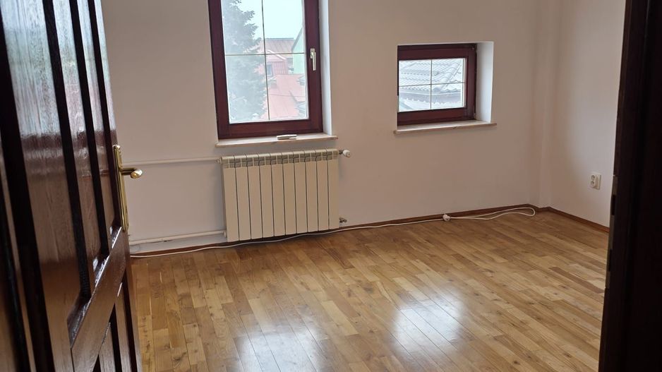 Vila de inchiriat - Poză 12