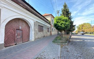 Apartament in Casă 2 camere Teren 100 mp / Str. 1 Dec. 1918 - Carei - Poză 10