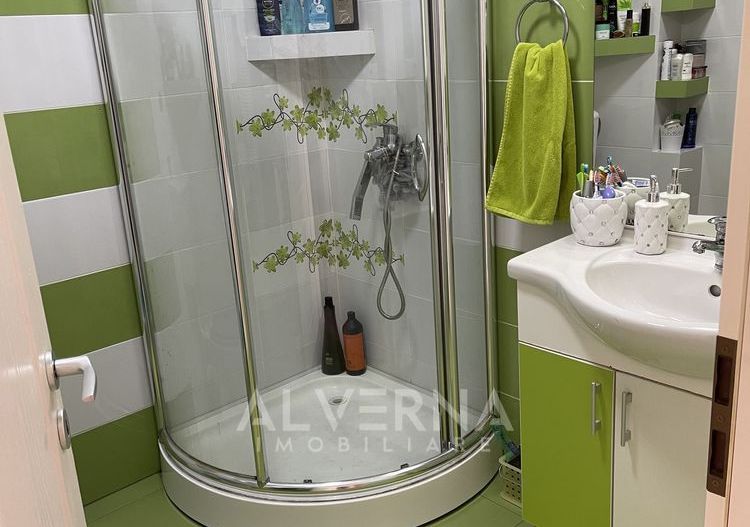 Apartament 3 camere, 81mp, 2 bai, 2 balcoane, parcare, zona Stejarului - Poză 6