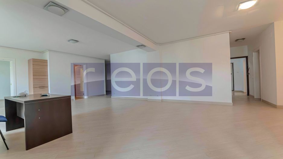 VANZARE | 3 CAMERE | PIAȚA DOROBANTI - Poză 4