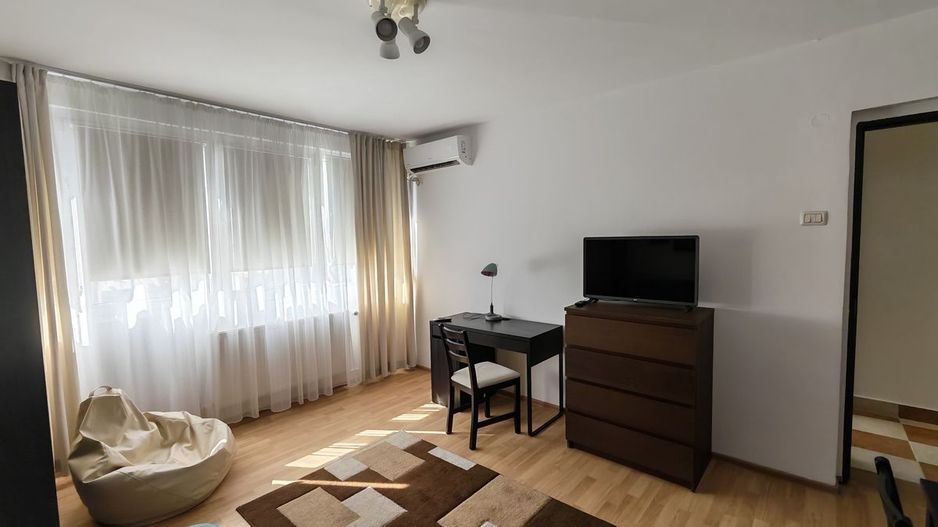 Unirii Dimintrie Cantemir Tineretului - Poză 3