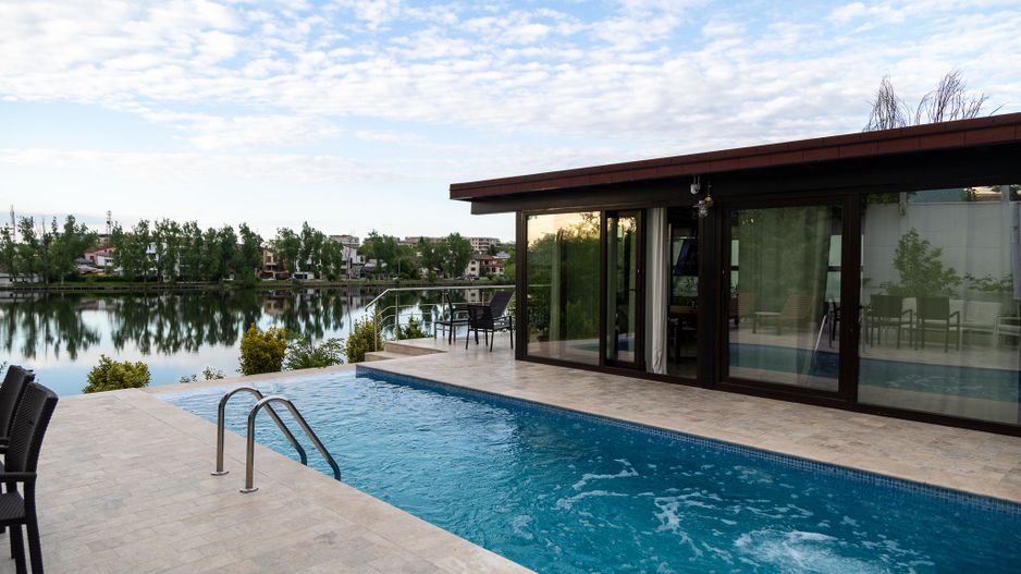 Vilă cu acces direct la lac | Piscină încălzită, sauna - Poză 9