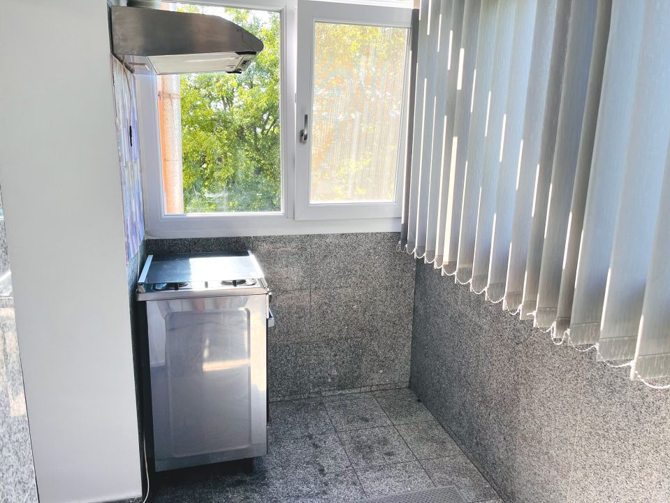 Apartament primitor 2 camere, etaj 1, George Enescu - zona Liceul Energetic - Poză 6
