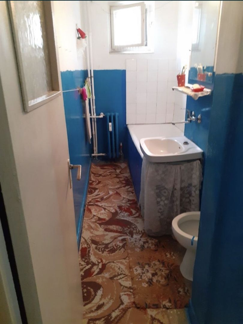 Vand ap cu 3 camere zona Tomis Nord - Poză 2