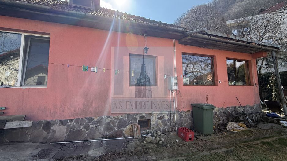 Apartament 3 camere,82 mp utili, la casa, singur in curte-zona Central - Poză 3