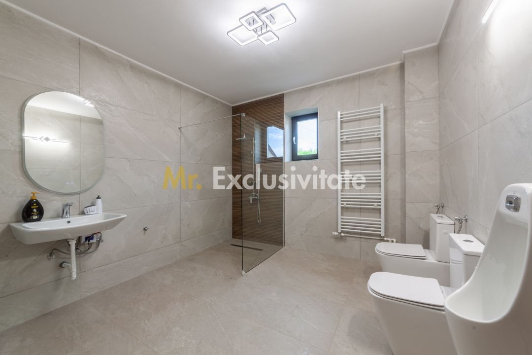 Casă spațioasă cu 8 camere - Pitești - 0% Comision - Poză 13