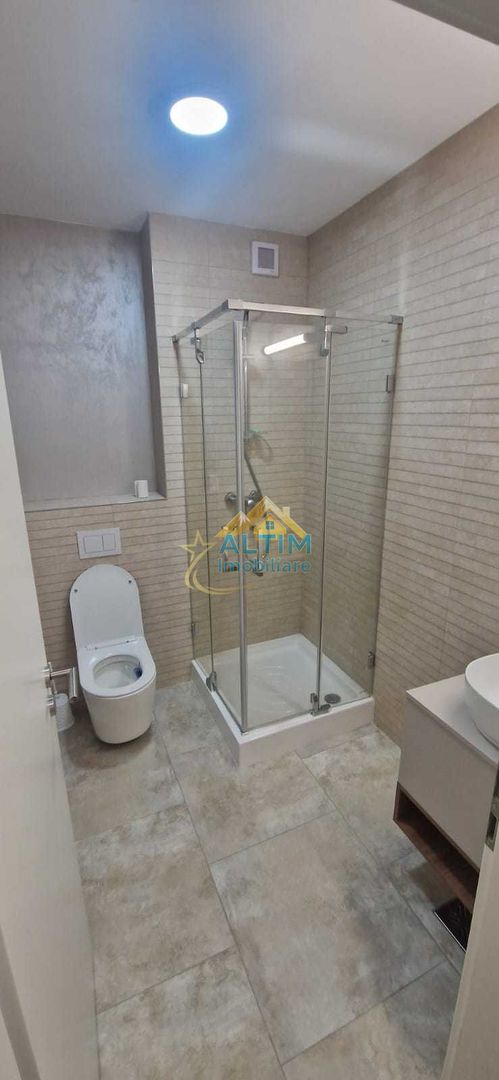 Apartament spațios de închiriat, 3 camere, cartier Tractorul - Poză 6