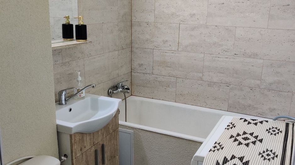 Apartament 1 Camera Metrou Lujerului - Poză 3