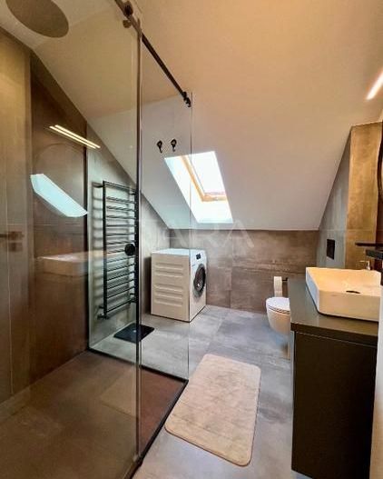 Confort și rafinament într-o locuință cochetă din Buna Ziua - Poză 13