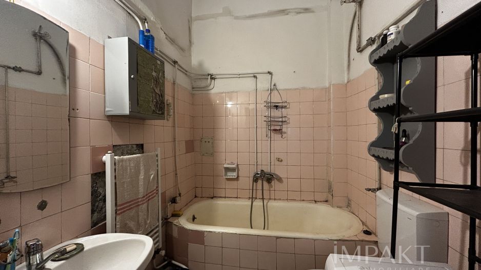 Vanzare apartament ultracentral, parter, imobil istoric - Poză 12