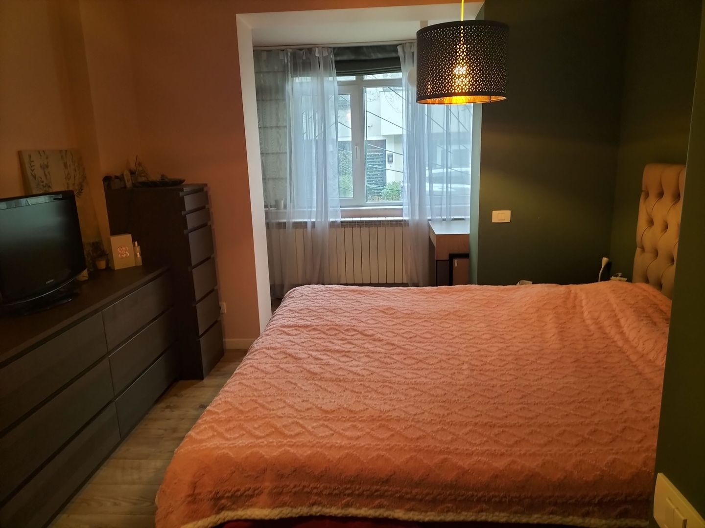 Apartament 3 camere Tineretulu, Timpuri Noi. Cu Centrala. 3 min de metrou. - Poză 2