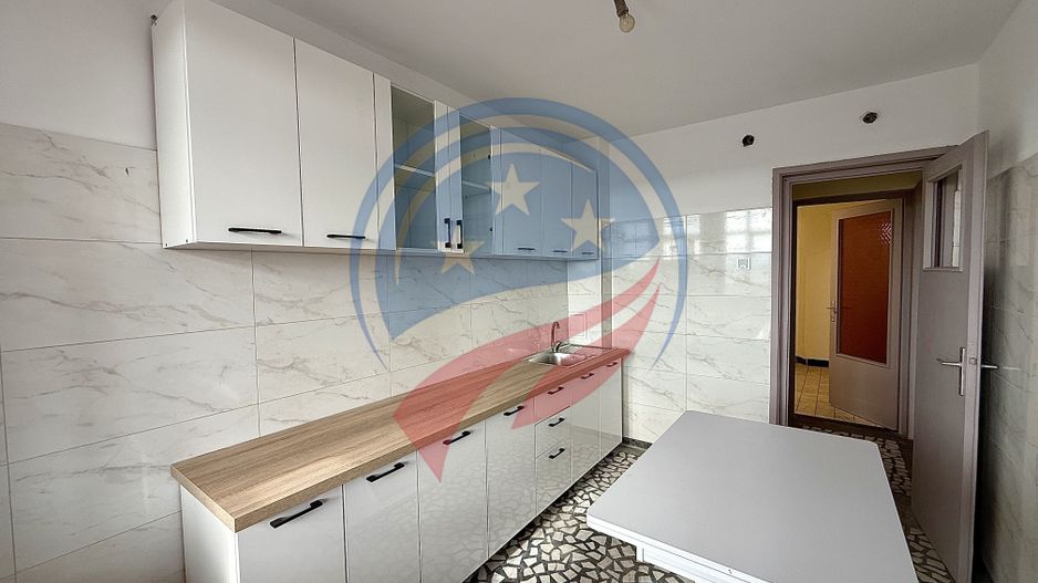 Apartament 4 camere/de inchiriat/ultracentral  Craiova - Poză 1