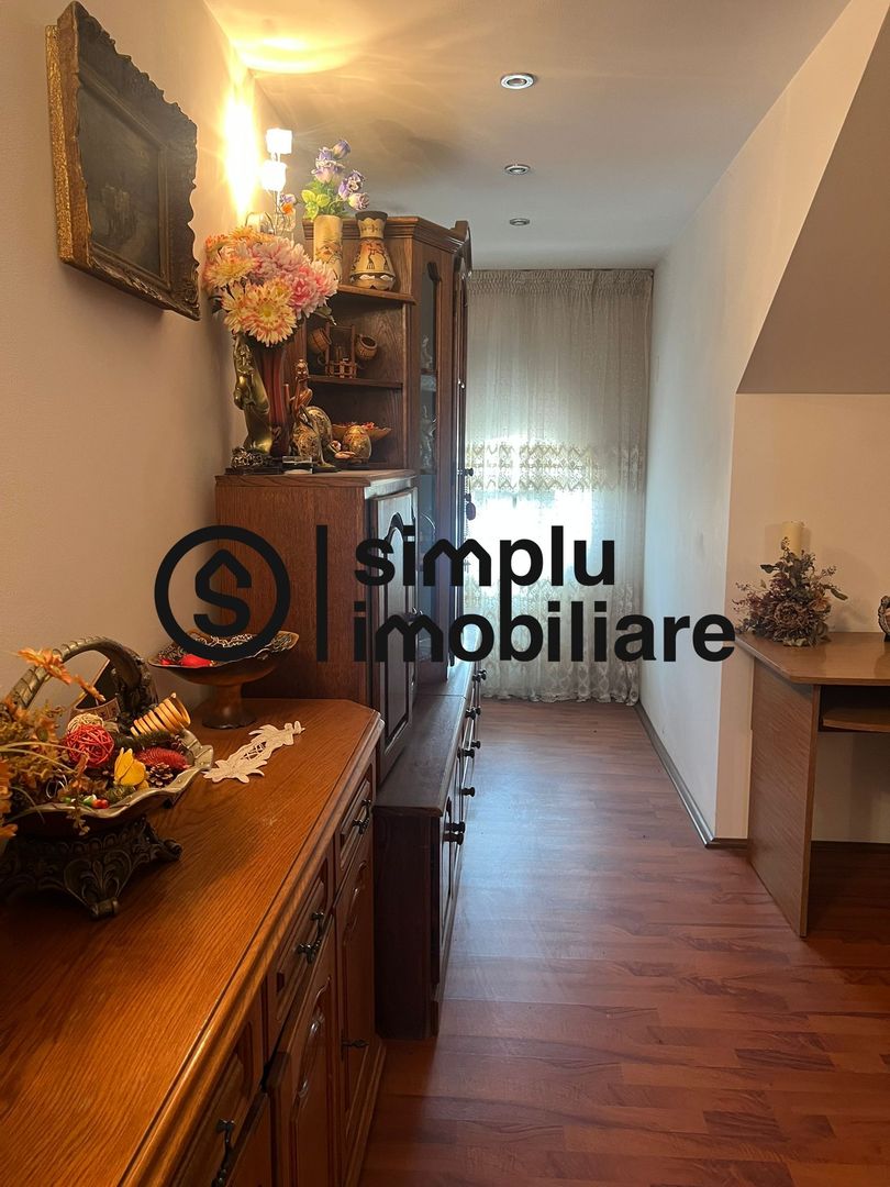 Vila S+P+1+M Lapus, str Paunitei - Poză 96