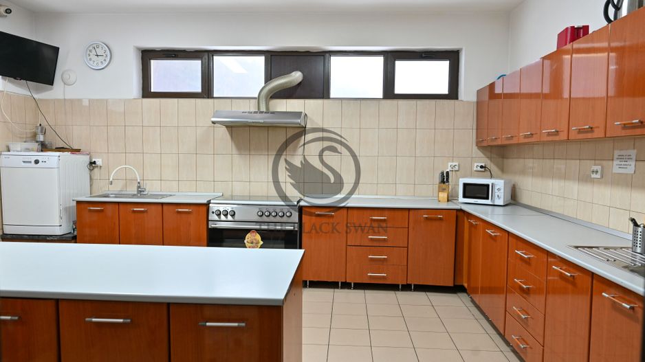 Pensiune la cheie de vanzare | 10 camere | Sacele, Brasov |Comision 0% - Poză 28