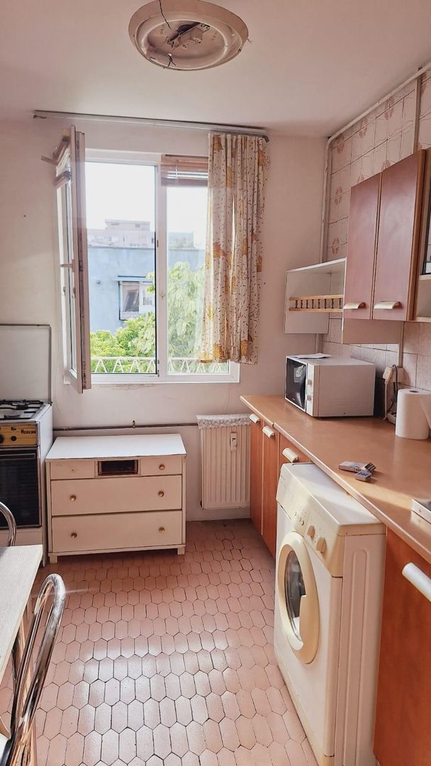 Apartament 3 camere Drumul Taberei Parc Moghioros - Poză 1