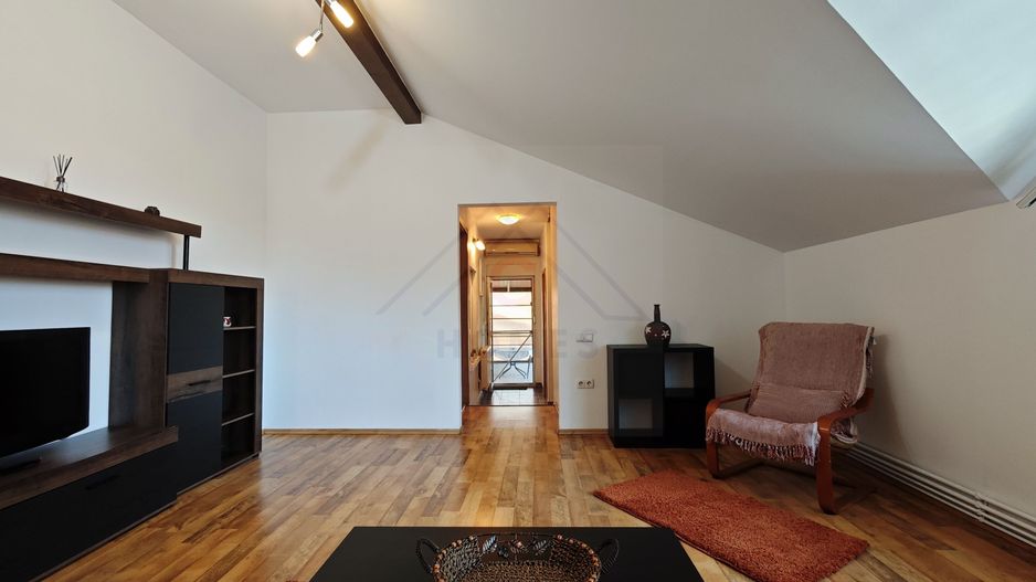 Apartament la casa,  aproape de 700! - Poză 14
