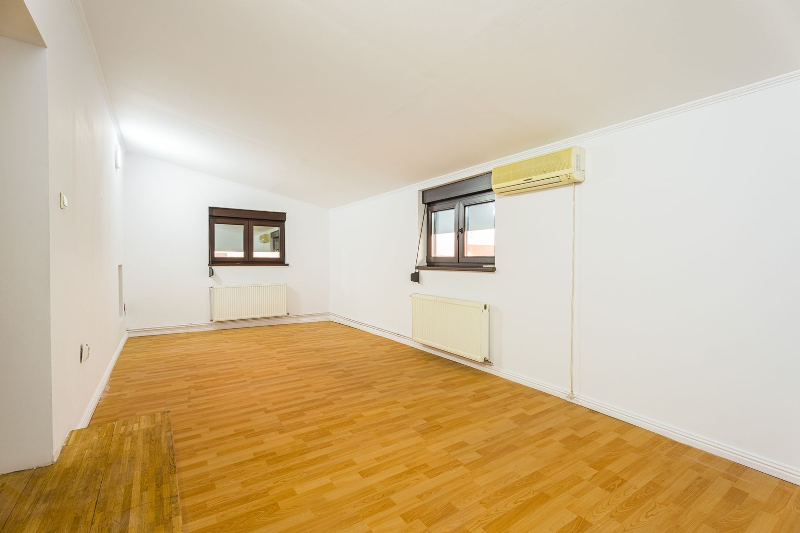 Pipera | Spații de la 12 €/mp | Închiriere flexibilă | Parcare proprie - Poză 5