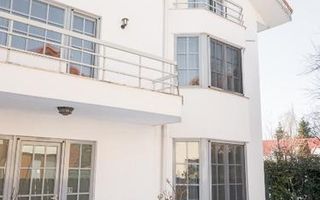 Pipera - Vilă modernă cu 4 dormitoare, curte generoasă și parcare subterană - Poză 13