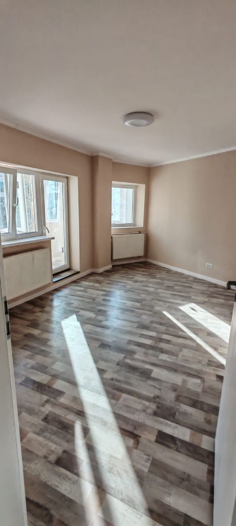 Apartament 3 camere I Soseaua Berceni I Vanzare - Poză 1