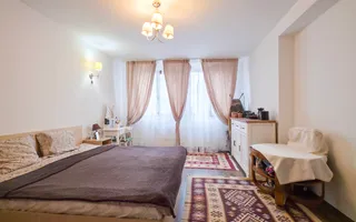 Casă 11 camere cu livadă | Dragomirești-Deal | De Închiriat - Poză 17
