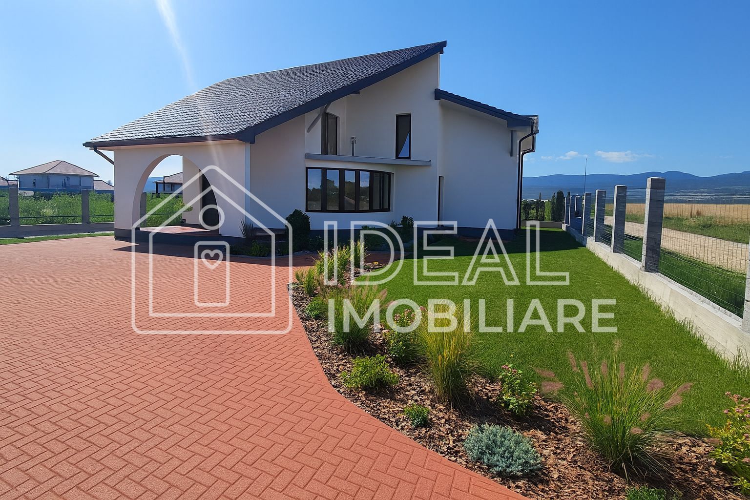 Casa Individuala Moderna cu 5 camere si 668 mpu curte, in Cristian - Poză 1