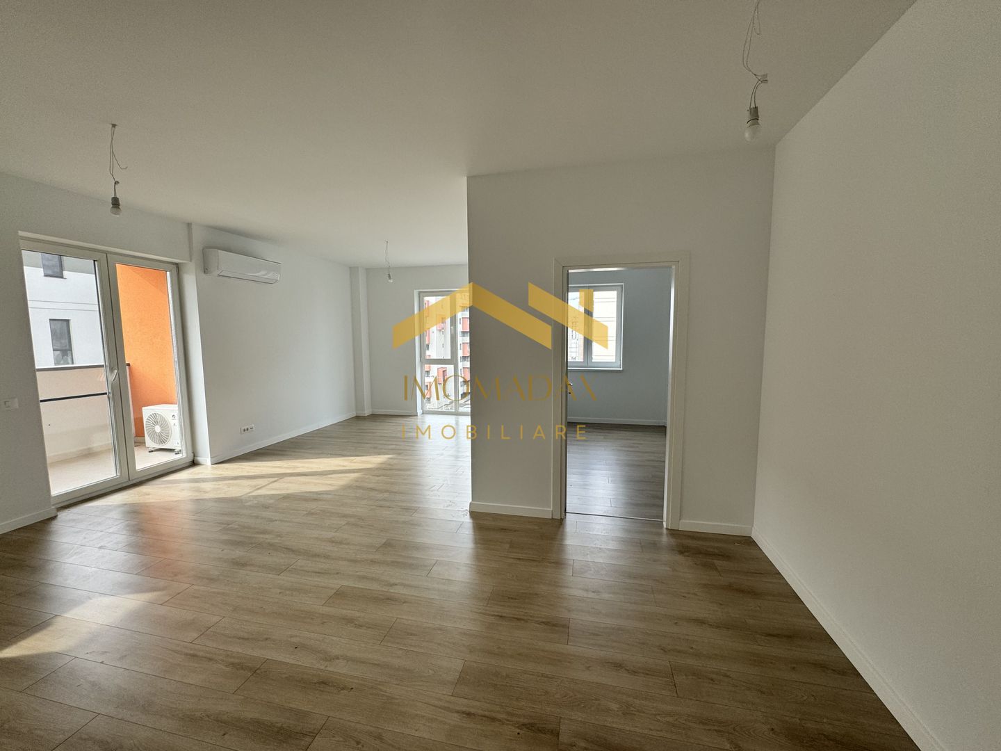-Apartament-3 camere -2 bai- - Poză 11