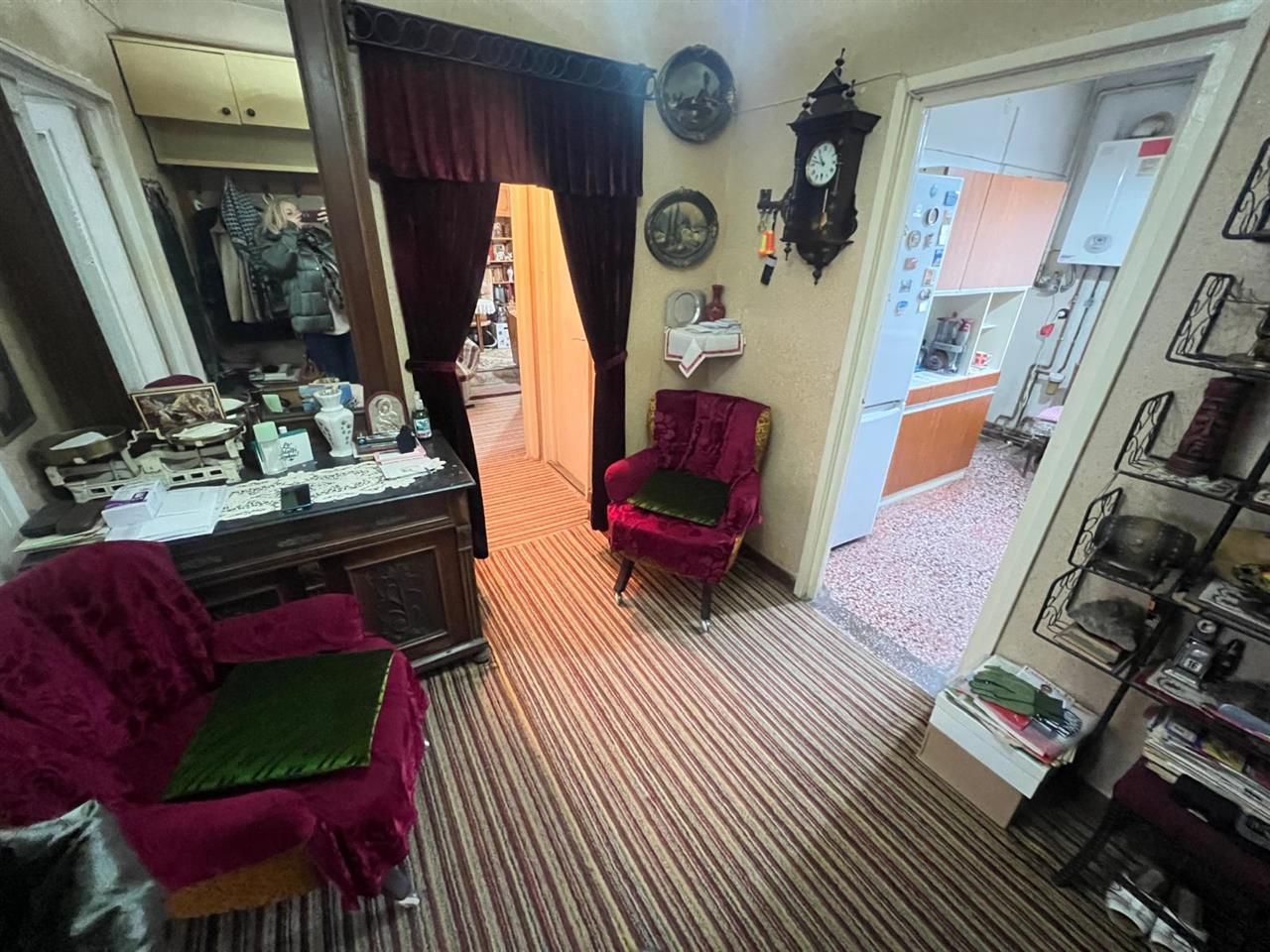 Ap 3 camere zona Baile Neptun - ISHO parter inalt COMISION 0 - Poză 1