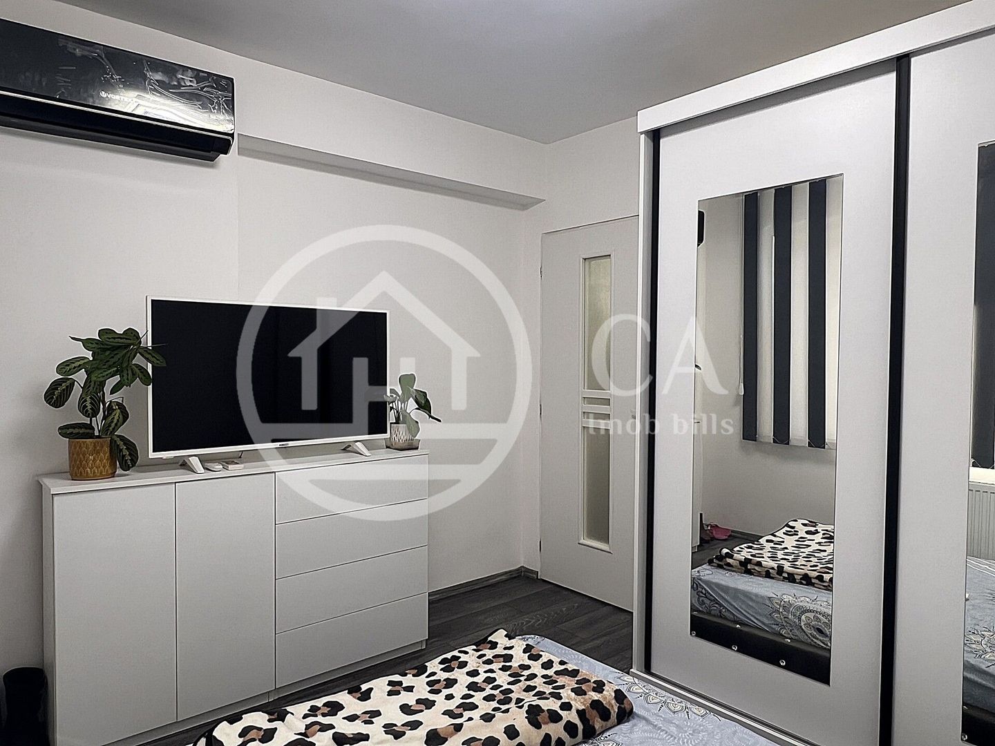 Apartament cu 2 camere de vanzare Rogerius Oradea - Poză 10