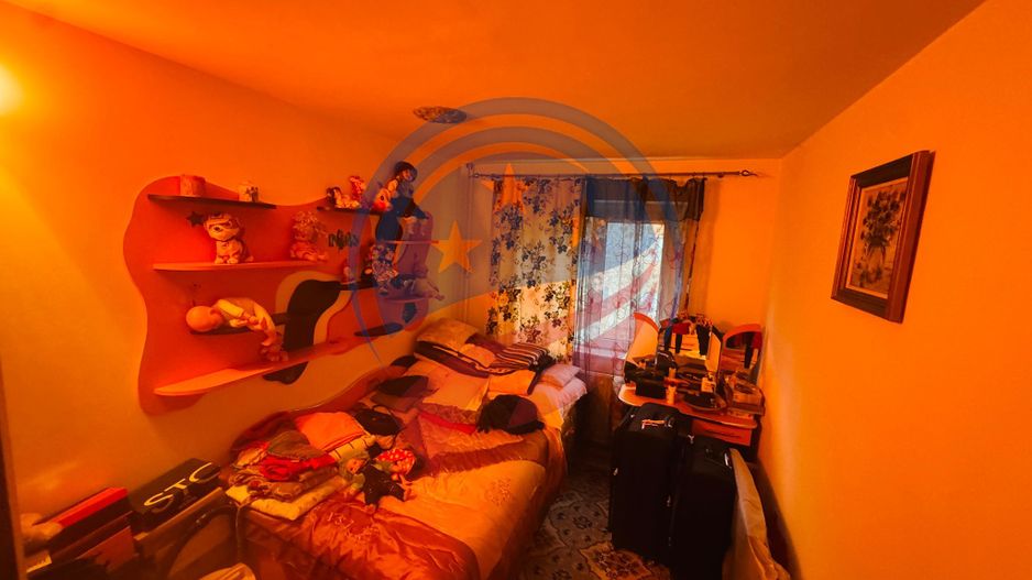 Apartament 4 camere semidecomandat - Poză 4