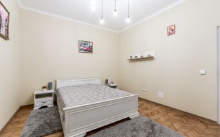 Apartament 2 camere - ultracentral - etaj intermediar - Poză 6