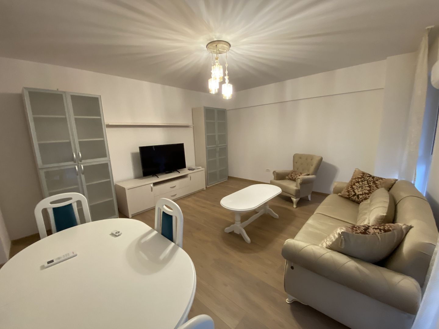 🌟 Apartament Modern cu 2 Camere de Vânzare în C. Aradului - Poză 13