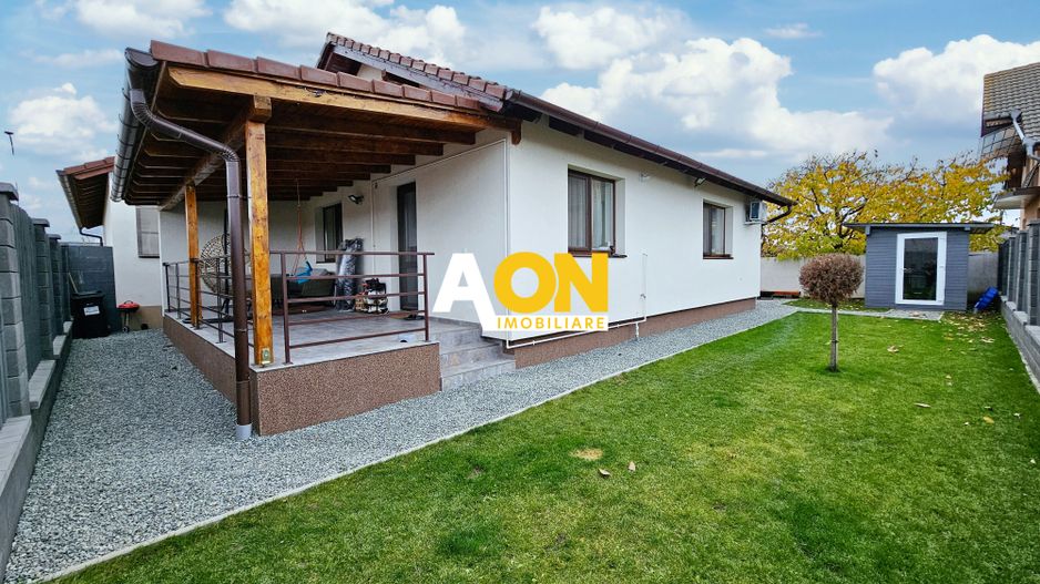 Casa noua, 3 camere + mansarda, mobilata, utilata, 342 mp teren - Poză 1