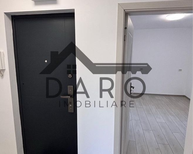 Vand apartament cu 3 camere - Poză 4