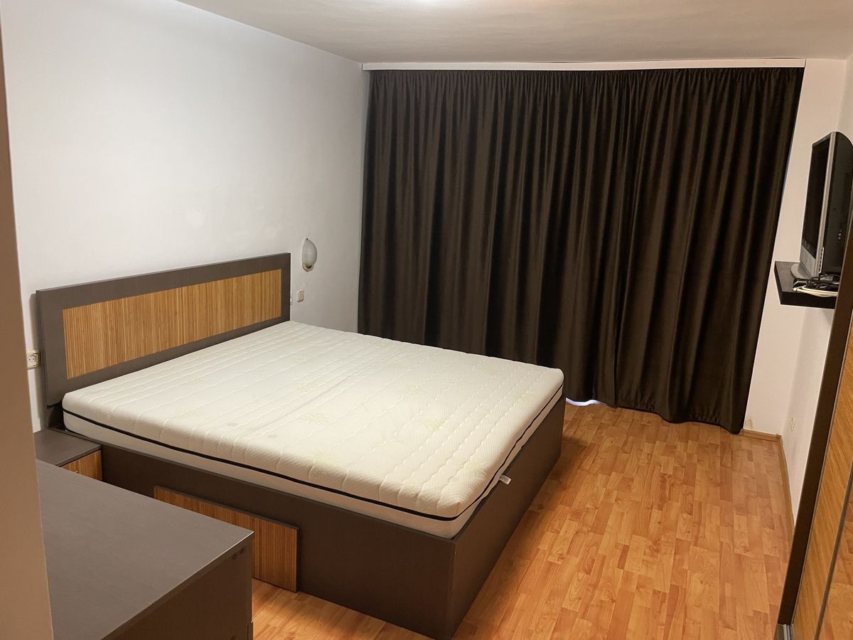 Inchiriere apartament 3 camere - Poză 8