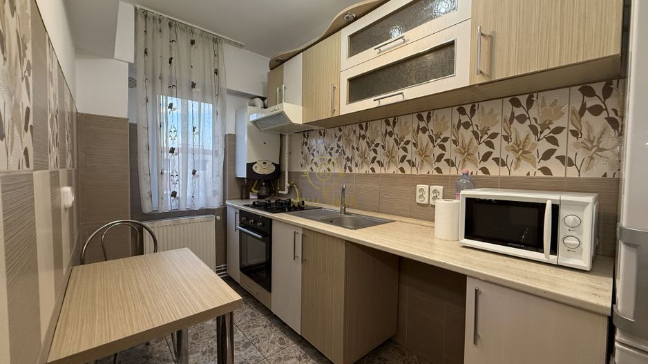 De vanzare Apartament Mobilat/Utilat/2 Camere Micro 16/Strada Aurora - Poză 4