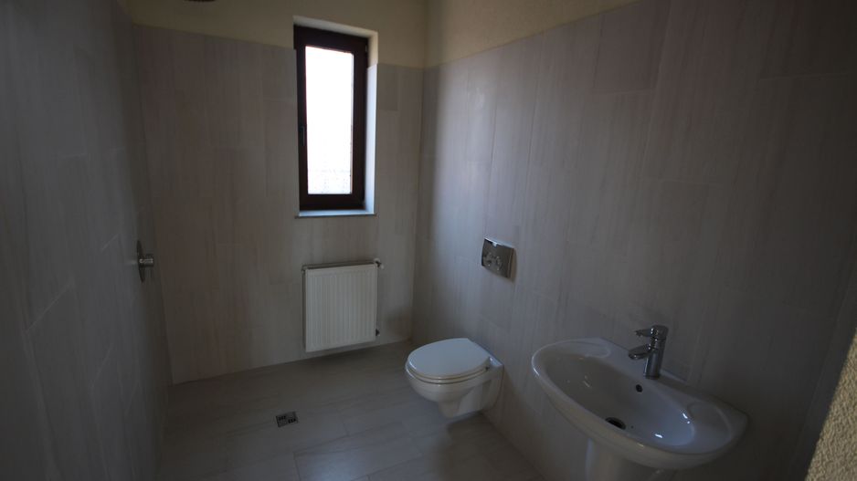 Spațiu de birouri/comercial de închiriat- PERIAM - Poză 10