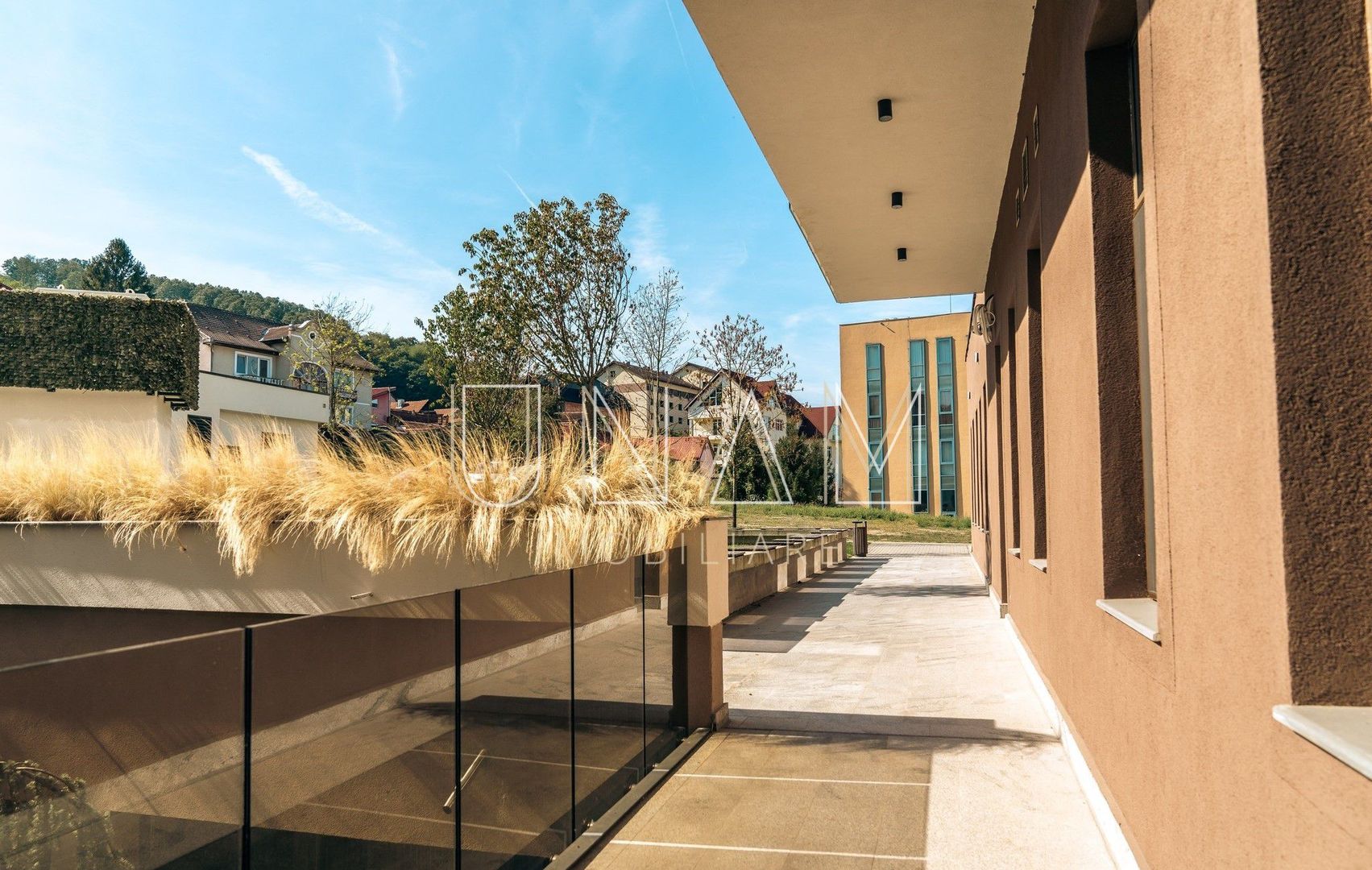 Confort și Eleganță în Centrul Orașului - Ap. de Închiriat în Bloc Nou - Poză 10