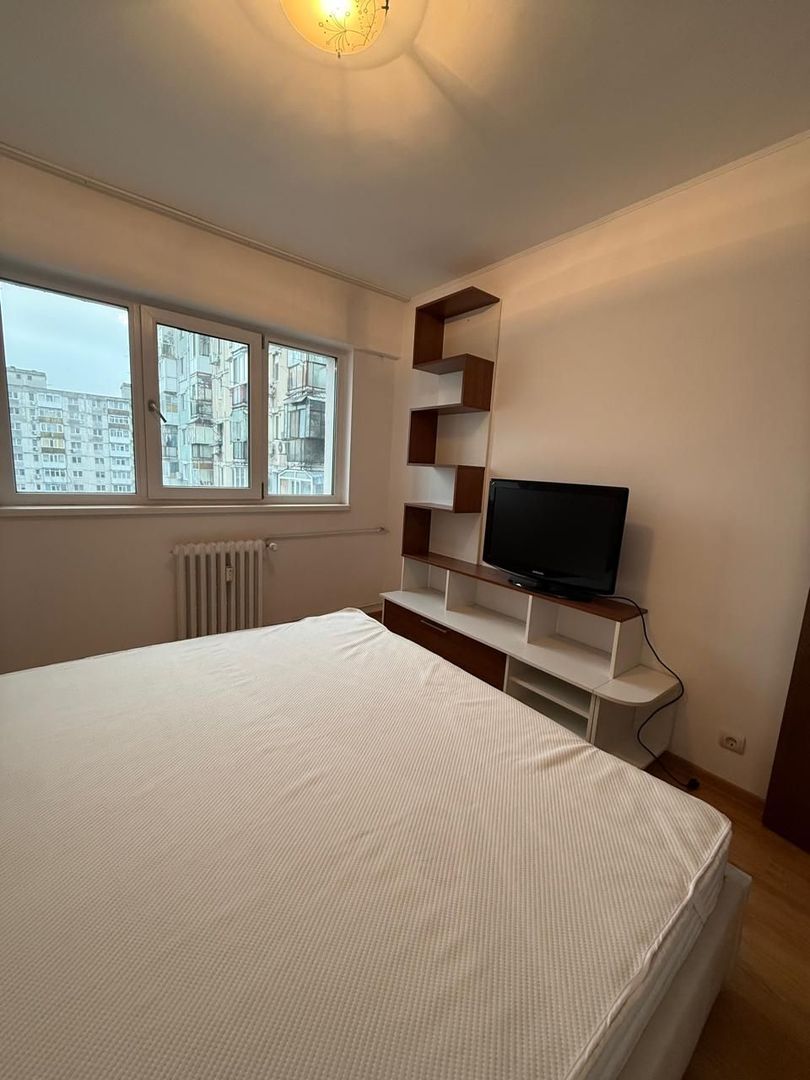 Apartament 4 camere | 5 min metrou Lujerului | 2 băi | 2 balcoane | - Poză 2