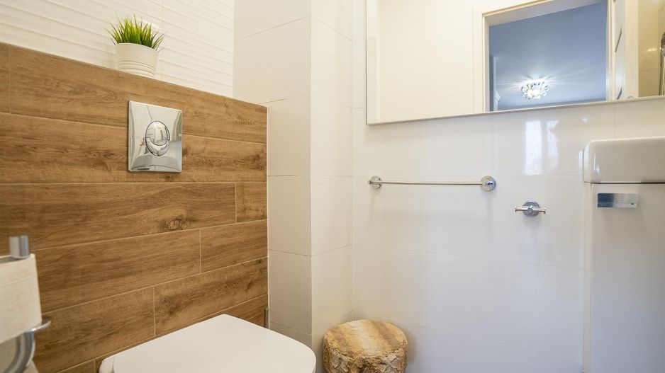 De inchiriat apartament 3 camere prima onestilor cu loc de parcare - Poză 3