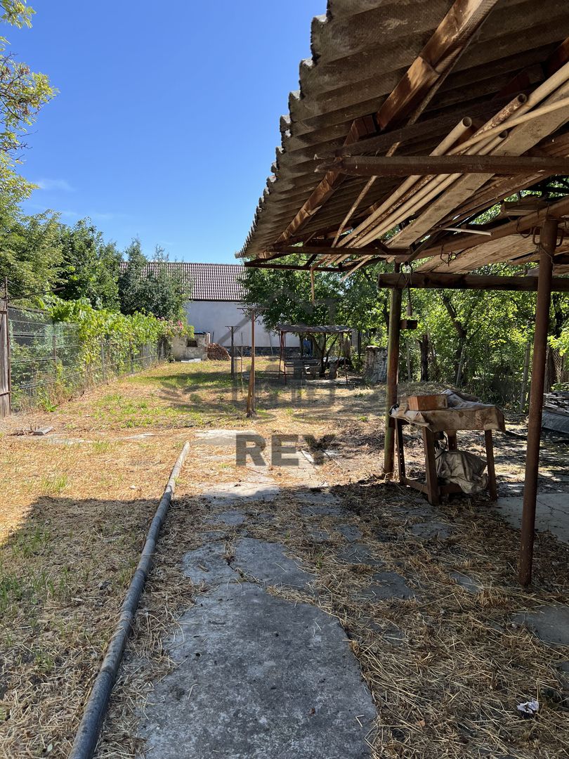 Casa singur in curte cartier Lazaret / Sibiu cu teren de 790 mp - Poză 2