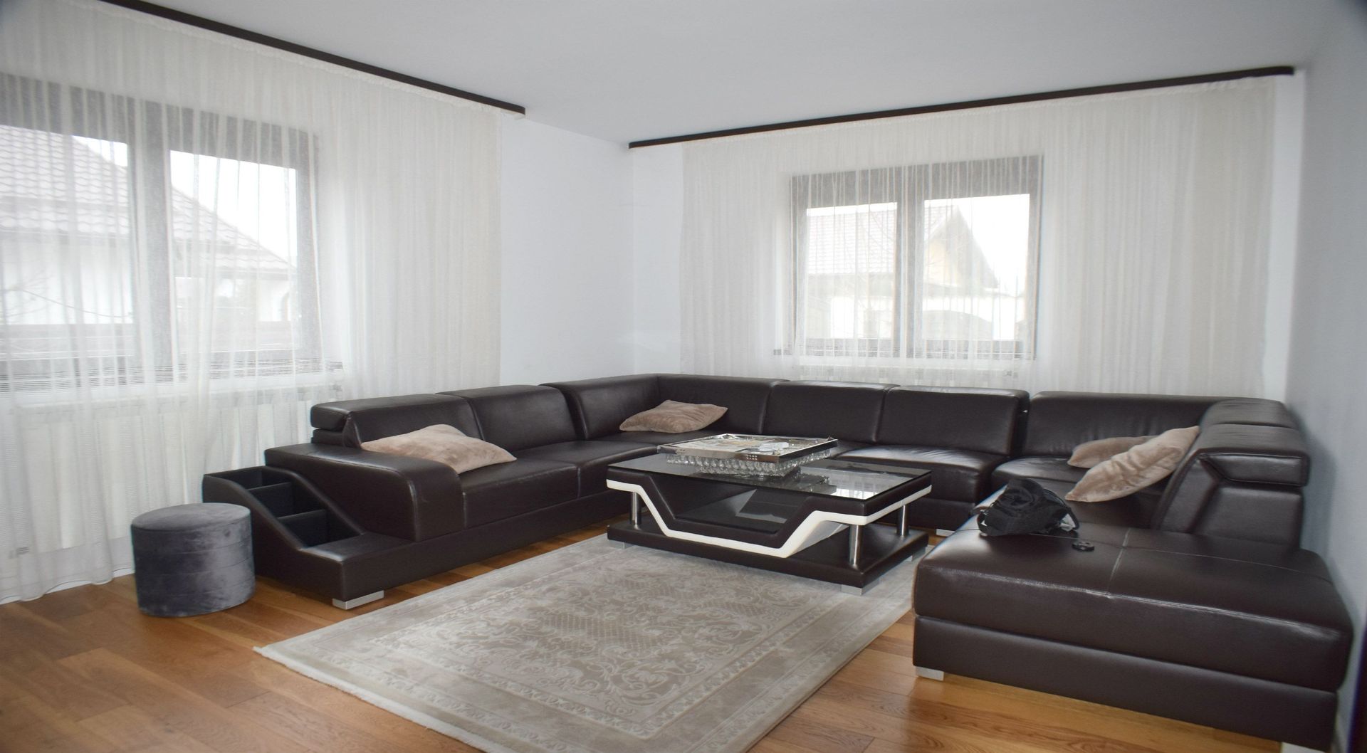 Vilă modernă- 5 camere, Brănești - comision zero - Poză 1