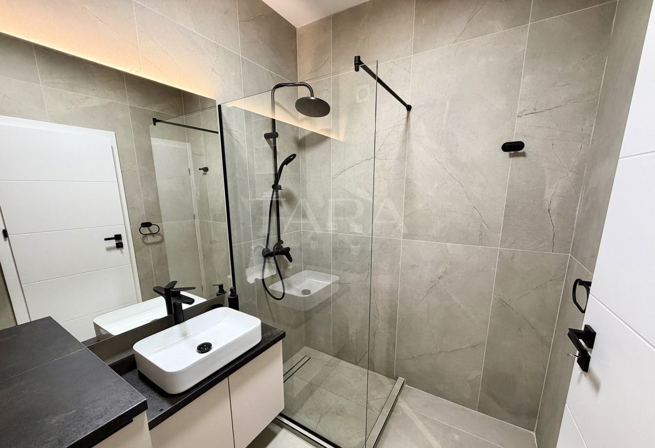 Apartament premium 2 camere, dressing, balcon, parcare subterana. - Poză 17
