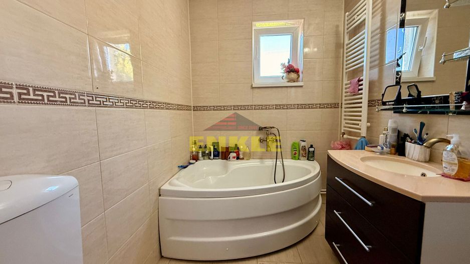 De vanzare casa P+M, zona Tulbureni, constuita in 2020 - Poză 13