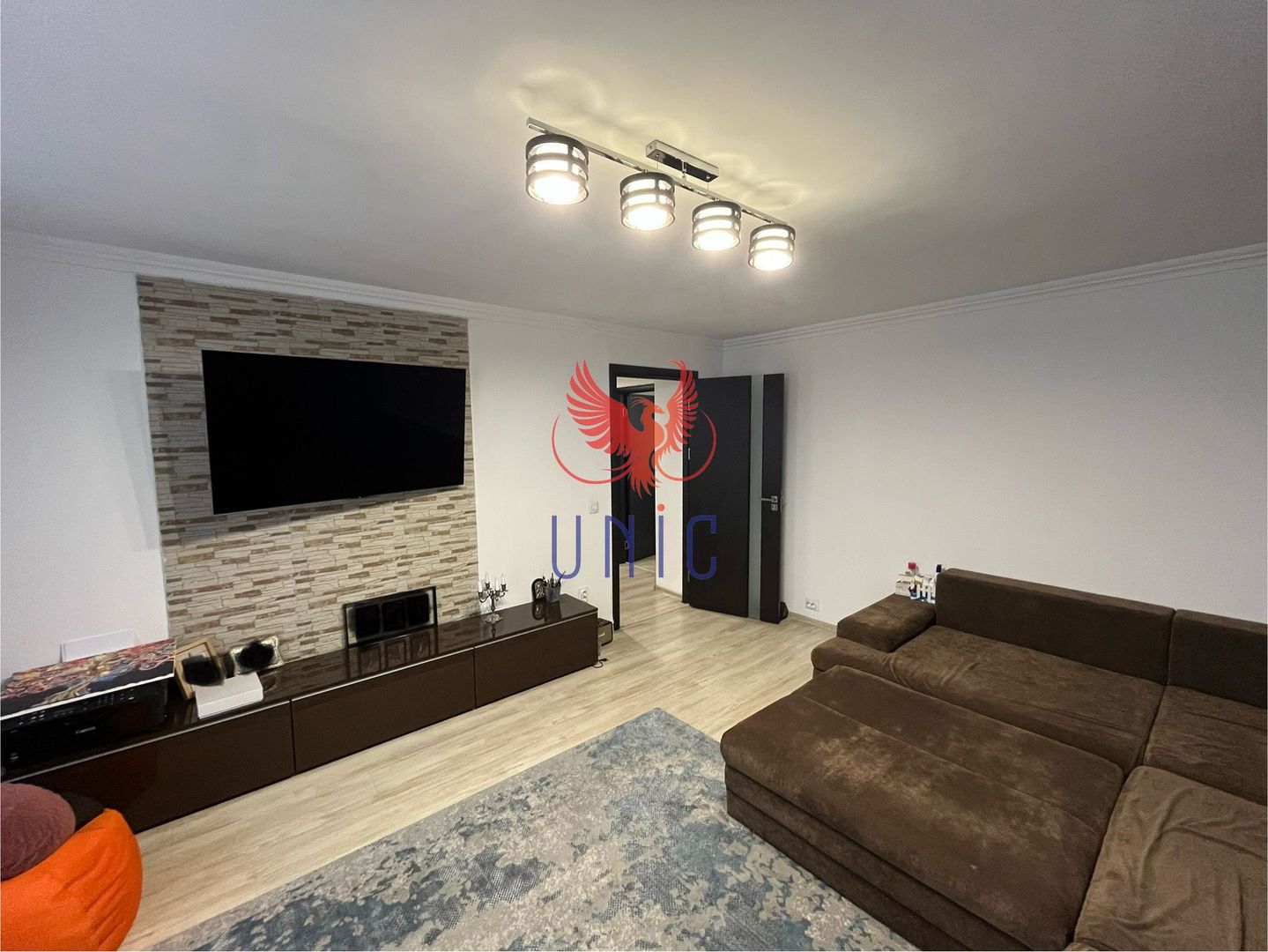 3 camere decomandate, S-uri, cartier 1 Mai - Poză 2