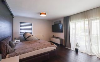 Apartament spatios cu balcon si terasa, complet mobilat, Europa! - Poză 14