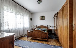 Casă din cărămidă cu 8 camere – zonă liniștită, LIPOVA - Poză 7