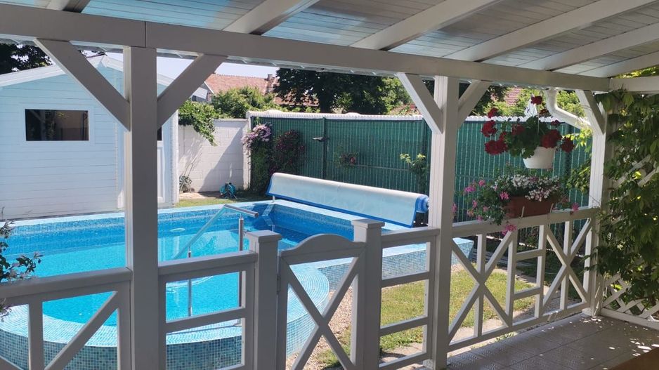 Casă deosebită în Fratellia, cu teren 657 mp - Poză 4